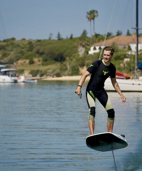 Hydrofoil Board in voller Fahrt