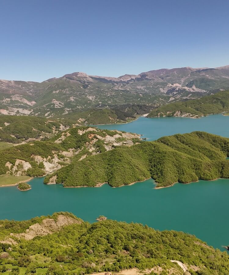 Best travel destinations · Image 16