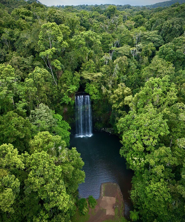 Best travel destinations · Image 1