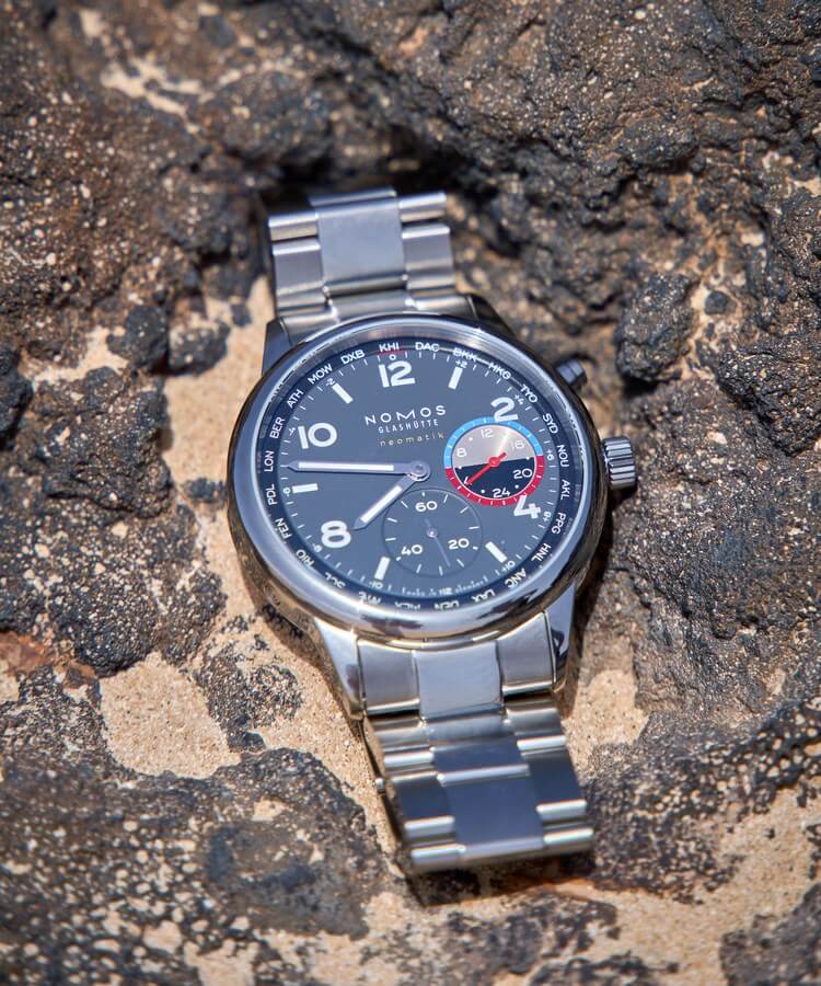NOMOS Glashütte World Time Close-up on the move