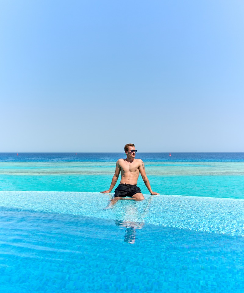 Luxury Hotel · Infinity Pool