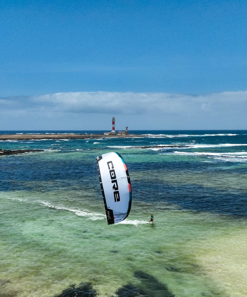 Drohnenaufnahme · Kitesurfen
