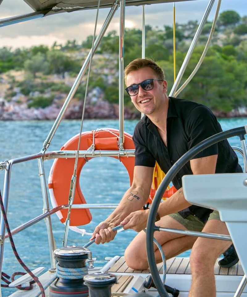 Book a travel influencer · Image 5