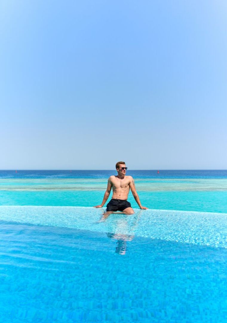 Infinity pool overlooking the sea
